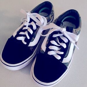 Vans Kids Camo Sneakers Excellent Condition